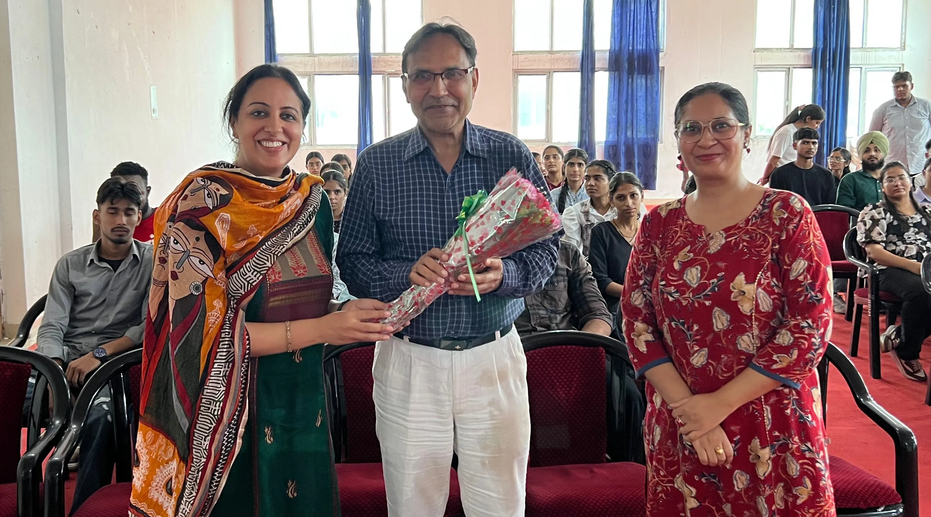 रयात बाहरा प्रोफेशनल यूनिवर्सिटी  में उद्यमिता विषय पर सेमिनार का आयोजन