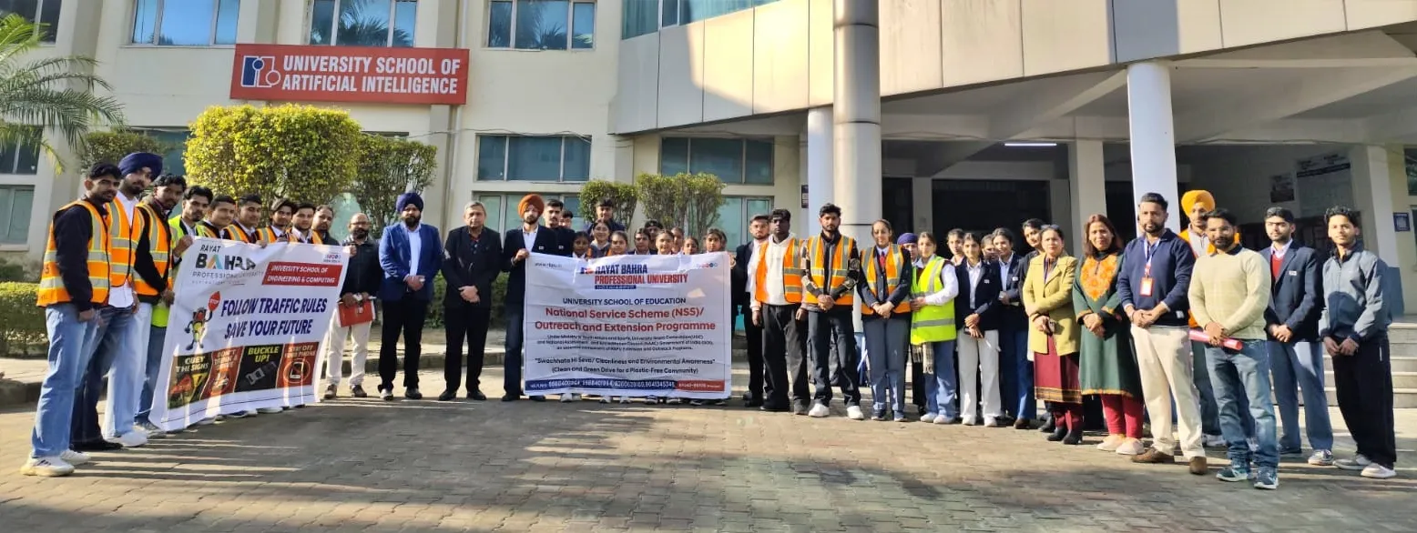 रयात बाहरा प्रोफेशनल यूनिवर्सिटी के छात्रों ने लोगों को ट्रैफिक नियमों के प्रति किया जागरूक