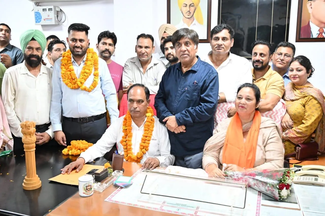 प्रवीण सैनी बने होशियारपुर के मेयर, सुरिंदर कुमार सीनियर डिप्टी मेयर और संदीप चेची बने डिप्टी मेयर