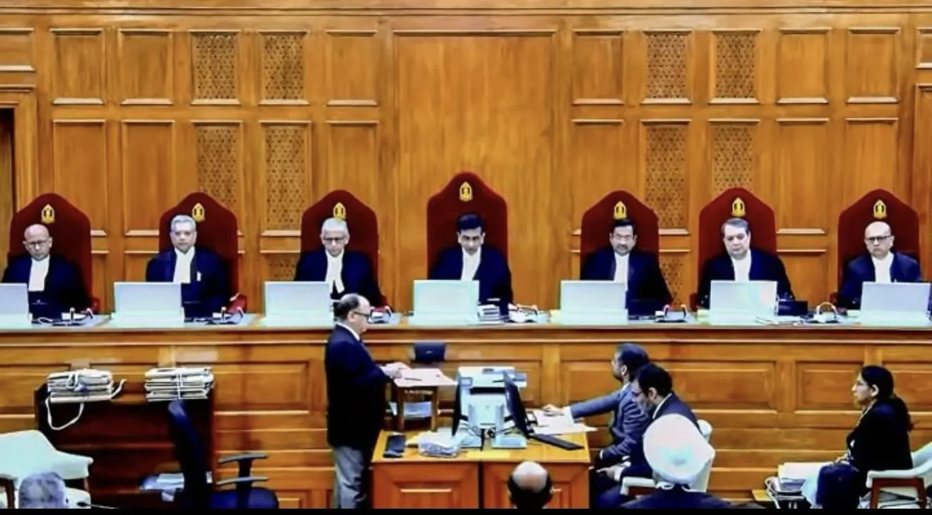 चीफ जस्टिस की कुर्सी पर सवाल, शिकायत लेकर CJI तक पहुंचे जज साहब!