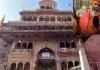 बांके बिहारी मंदिर में दर्शन-पूजन व्यवस्था पर बवाल, जजमानों के दर्शन रोकने पर भड़का गोस्वामी समाज