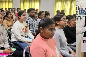 रयात बाहरा प्रोफेशनल यूनिवर्सिटी में विद्यार्थियों के लिए सिविल सेवा तैयारी सत्र आयोजित