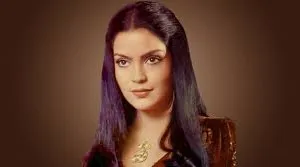 फ़िल्म को चाहिए था चेहरा, पार्टी ने लिख दी किस्मत—देवानंद और ज़ीनत की कहानी