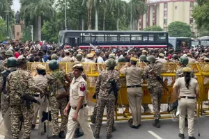 सड़क पर संग्राम ! CJP-सरकार आमने-सामने, 170 से ज्यादा घायल और 5 FIR दर्ज