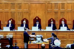 चीफ जस्टिस की कुर्सी पर सवाल, शिकायत लेकर CJI तक पहुंचे जज साहब!